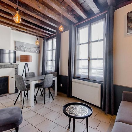 Au Bourg Neuf Apartment Orleans Bagian luar foto