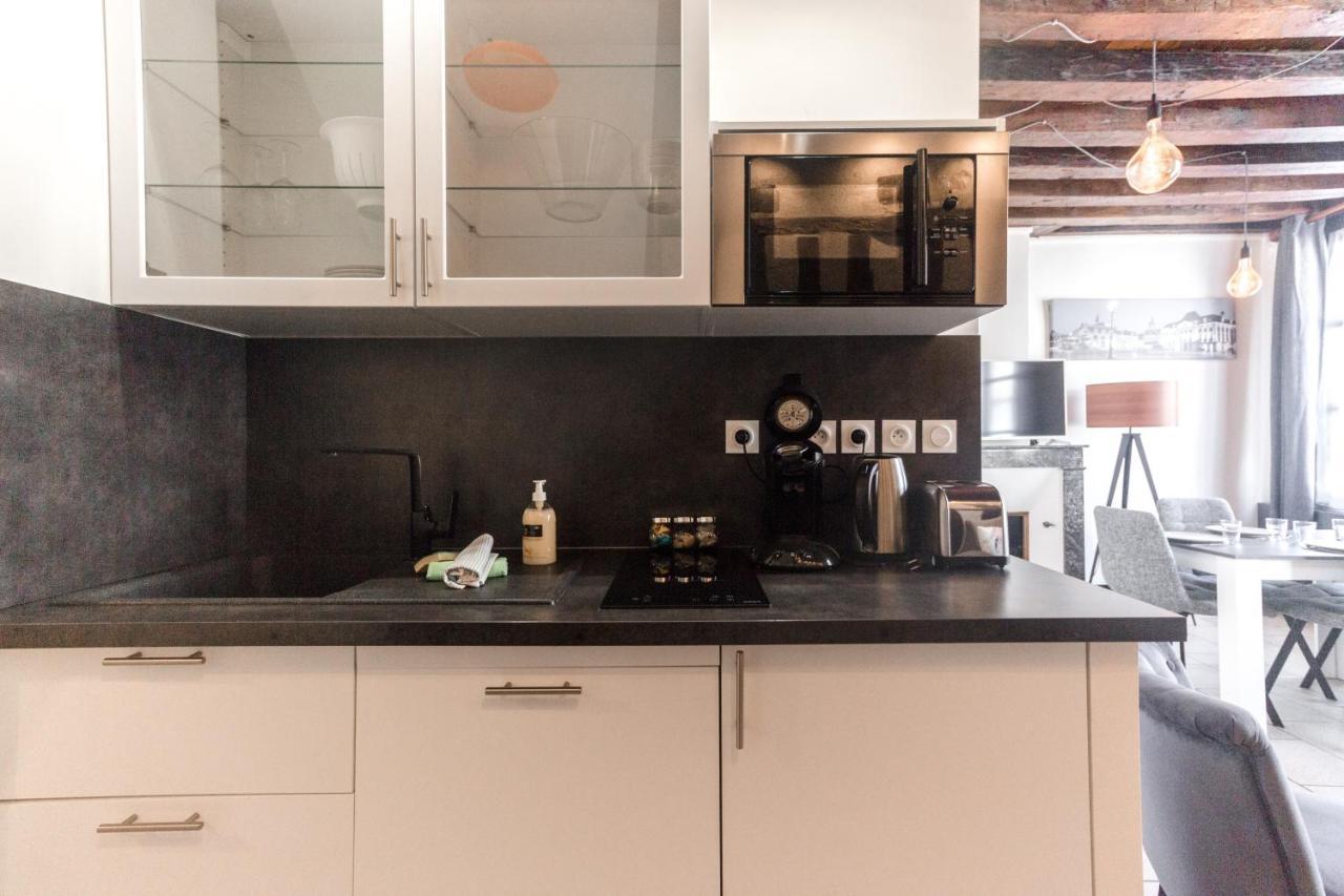 Au Bourg Neuf Apartment Orleans Bagian luar foto