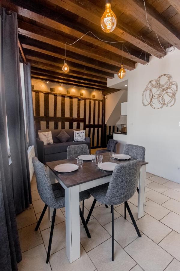 Au Bourg Neuf Apartment Orleans Bagian luar foto